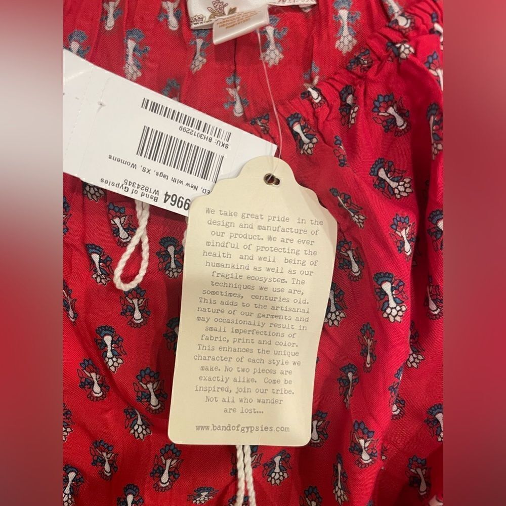 Band of Gypsies Smocked Bell Sleeve Crop Top - Picture 16 of 17